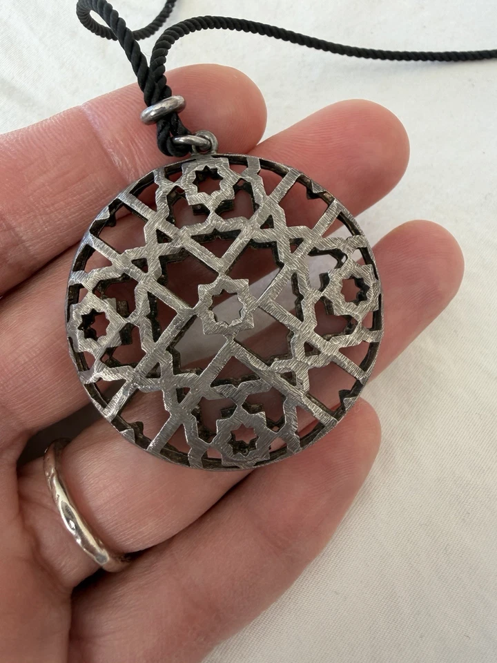 Collar de celosía Tiffany & co. Paloma Picasso cuerda de seda de plata de ley Foto 3 de 4