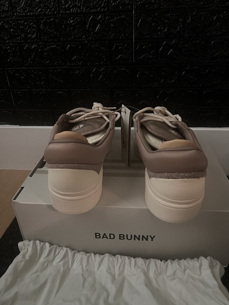 Adidas x Bad Bunny x Campus Marrón Hombre Talla 11 (ID 2529) NUEVO EN CAJA 3