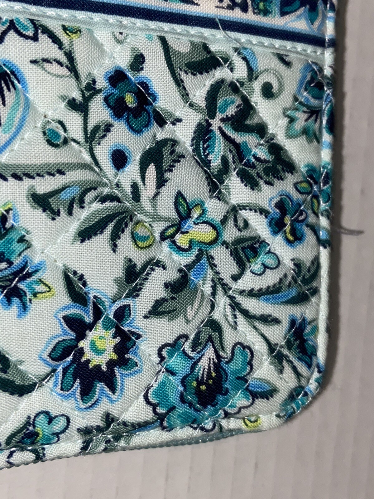 Vera Bradley Iconic RFID Accordion Wristlet Wallet Clutch, Cloud Vine