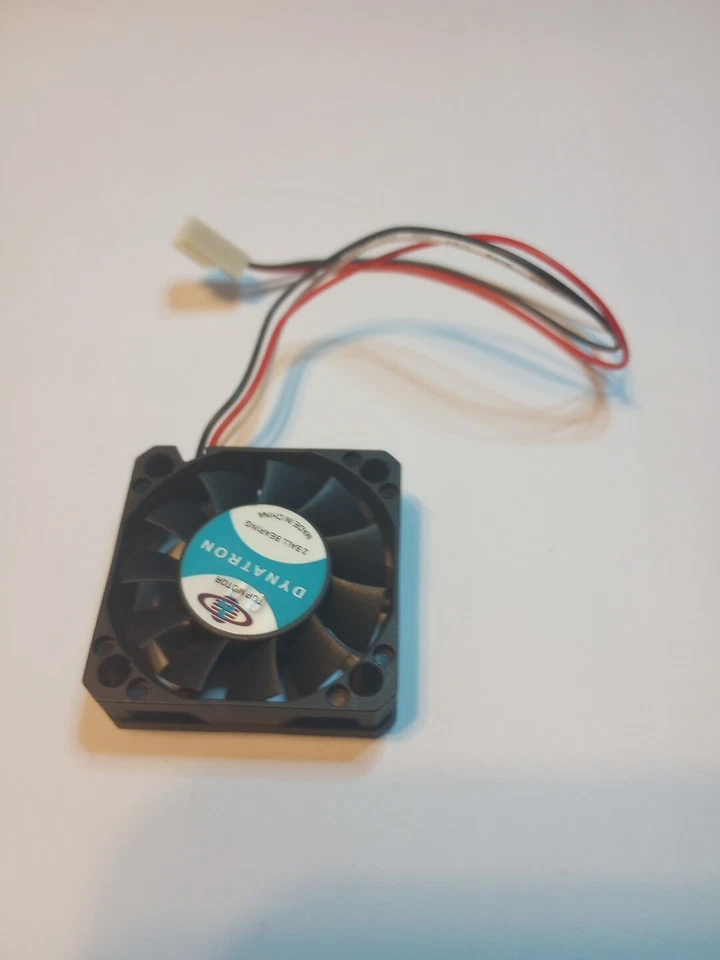 Dynatron DF124010BH 40x40x10mm Fan - Image 2 of 3