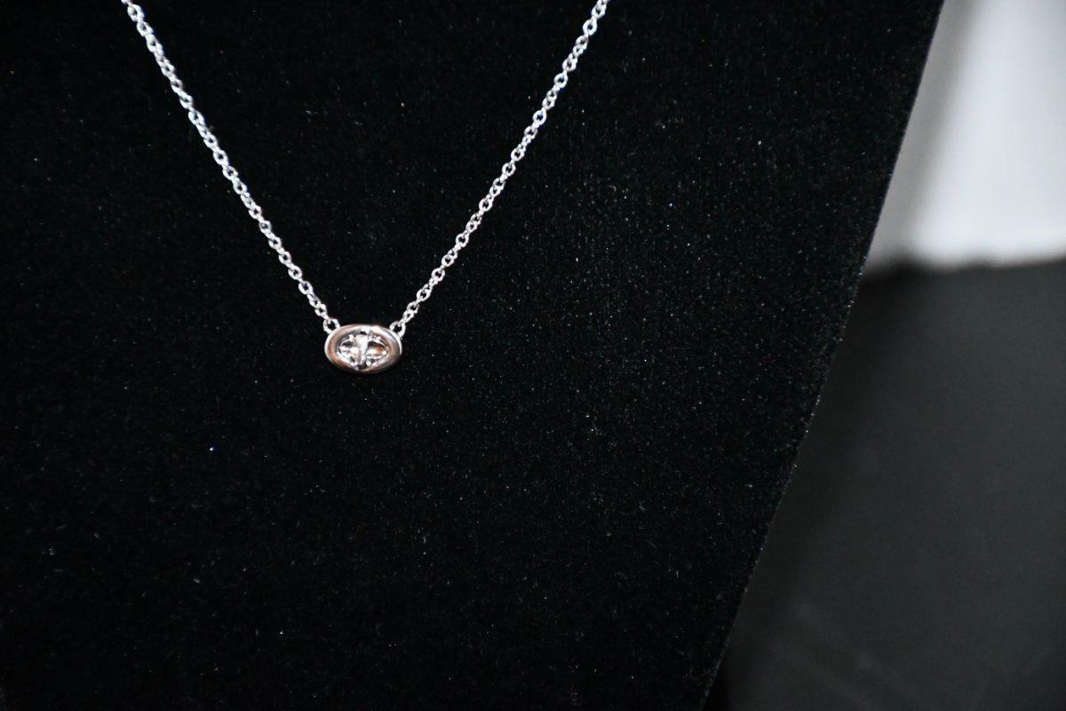 Coach Turn Lock Pendant Necklace In Silver 335769RH0030 NWT