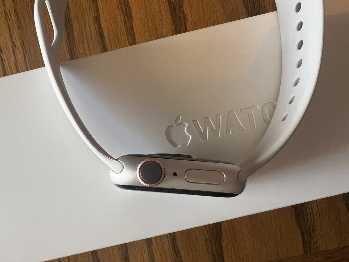 Apple Watch Series 8, Starlight, 41mm, GPS + Cellular Apple Watch Series 8, Starlight, 41mm, GPS + Cellular