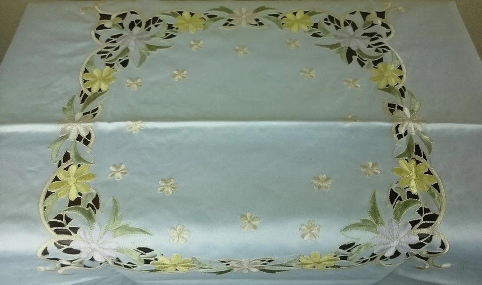 Embroidered Daisy Floral Cutwork 42x42" Tablecloth Square End Side Coffee Table - Image 4 of 4