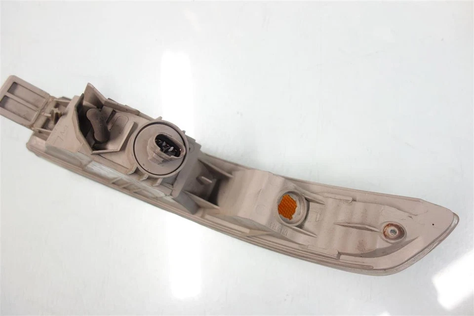 1994-1997 Acura Integra Driver Turn Signal Light Lamp 33350-St7-A01 - Image 3 of 4