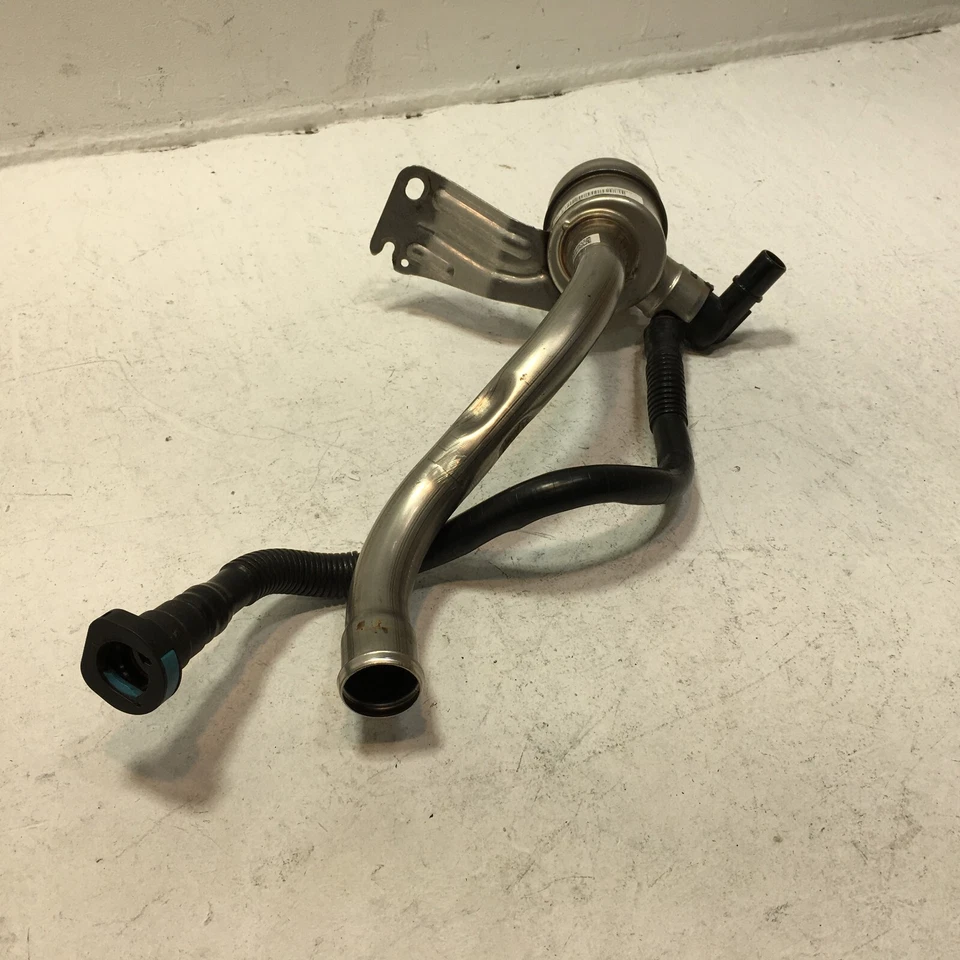 2018-22 BMW G30 530EX  E FUEL GAS TANK FILLER EMISSION SYSTEM VENT HOSE TUBE OEM - Image 3 of 4