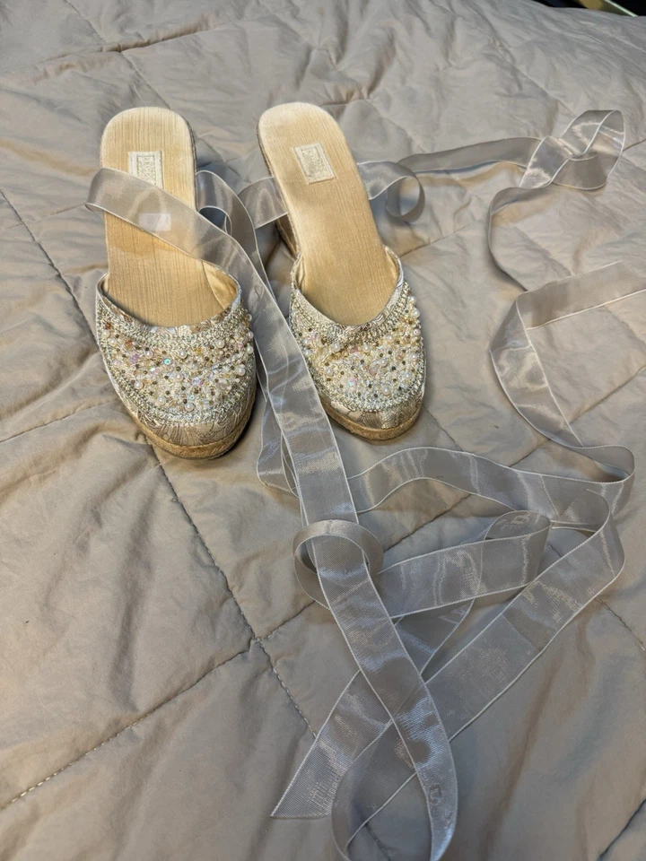 De Colección Arizona Tacones de Cuña Embellecidos 8.5 Cintas Cuentas Doradas Alpargata Y2K Boho Foto 2 de 4