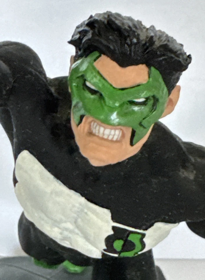 Green Lantern Kyle Rayner The Emerald Light Shines On Statue #413 of 2,200 NOB - Image 3 of 4
