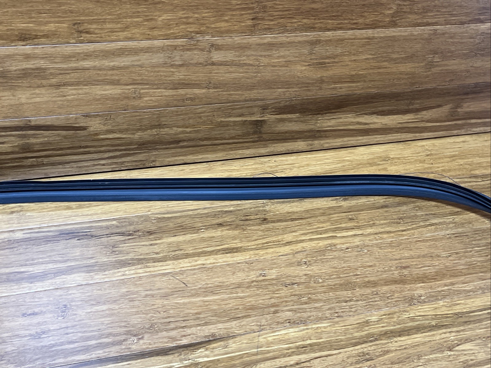 2017-2023 Rolls Royce Dawn Windshield Seal W/ Right Quarter Glass OEM NOTE