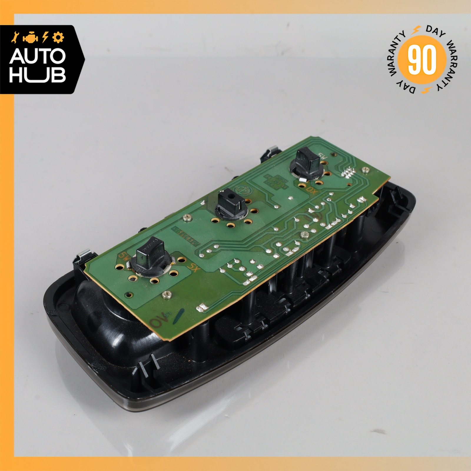 Maserati Quattroporte 2003-2019 Dome light