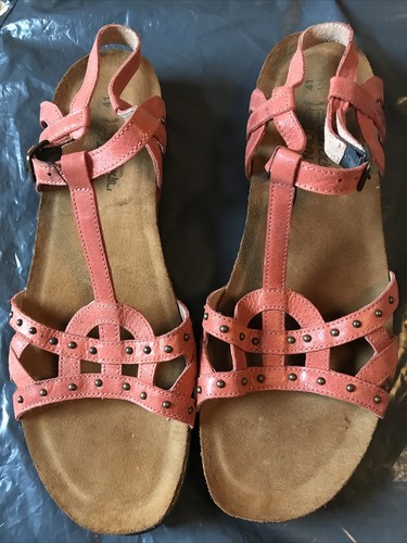 naot sandals size 41