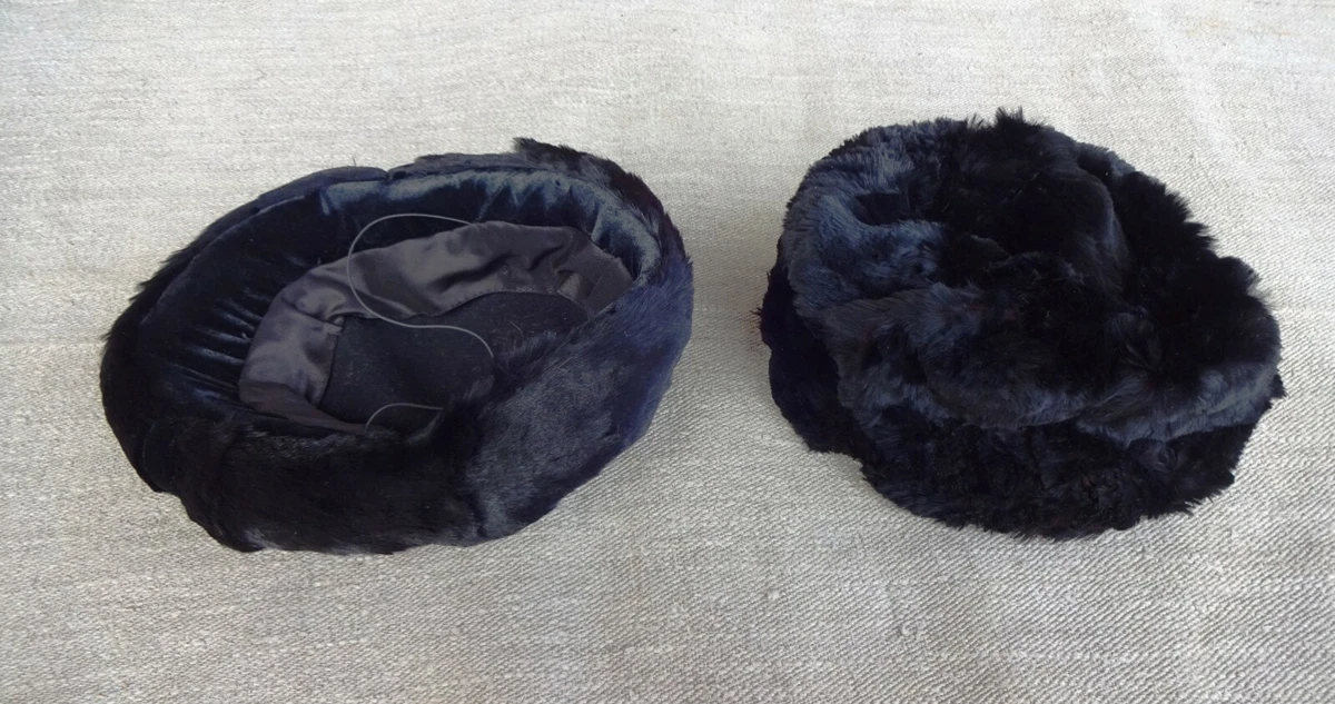2 x schwarze Pelzmütze Pelz Hut Vintage Mode Omas Mode Schrankfund 