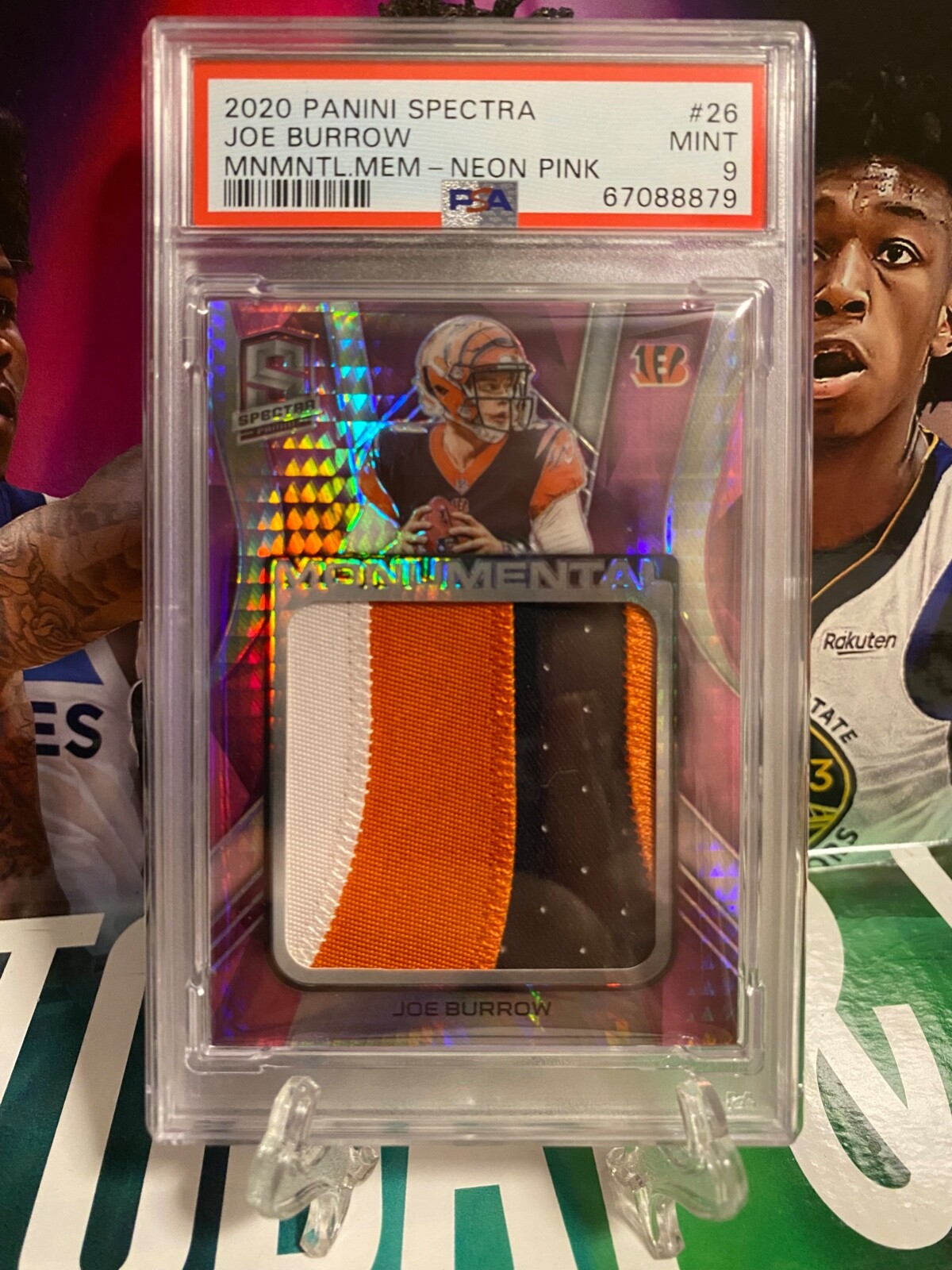 Joe Burrow Panini Spectra Monumental Memorabilia #26 Neon Pink