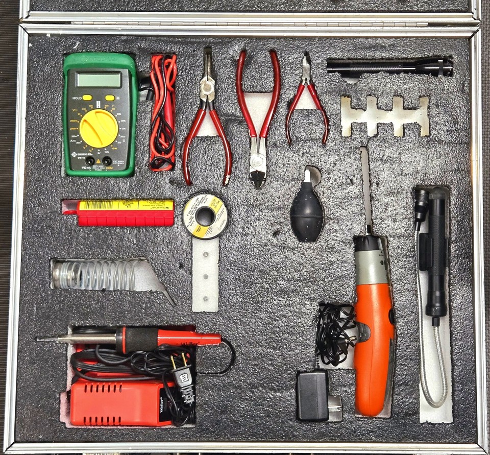 Kipper Tool Kippertool Military Electronic System Tool Kit in a Wilson case. | eBay