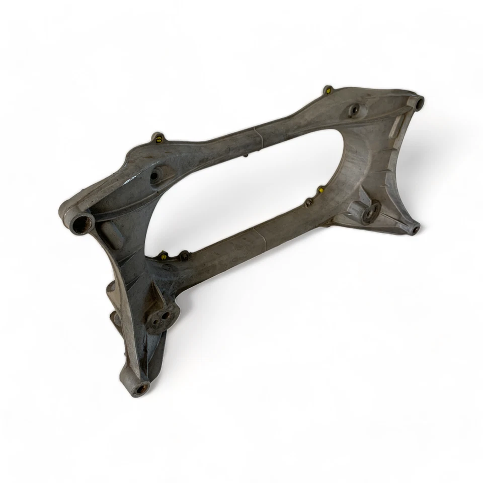 2008 LEXUS IS F FRENTE CROSSMEMBER SUBFRAME SUPORTE DE BERÇO FABRICANTE DE EQUIPAMENTO ORIGINAL 798 +++ #A99 - Imagem 2 de 4