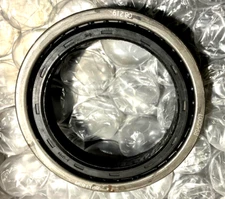 GENUINE Meritor R945007 Oil 573714C91 2502761C1