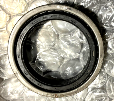 GENUINE Meritor R945007 Oil 573714C91 2502761C1 | eBay