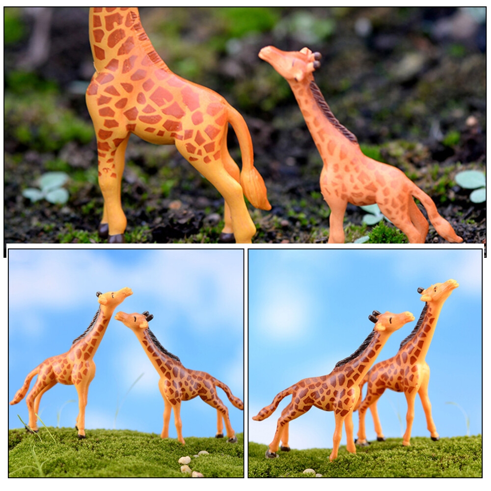 2pcs Mini Resin Giraffe Statues Miniature Forest Animal Figurine Mini