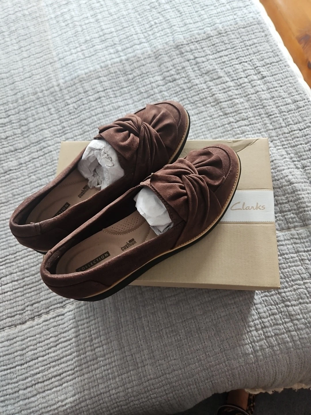 MOCASSINI CLARKS IN CAMOSCIO MARRONE TAGLIA 9 NUOVI CON SCATOLA