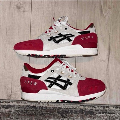 ASICS Gel Lyte III  Red Koi  in beautiful used condition.