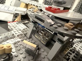 LEGO Star Wars: Millennium Falcon (75105)