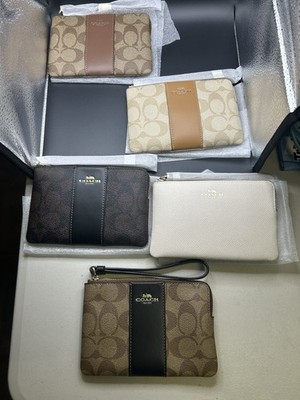 COACH CORNER ZIP WRISTLETS NEW NWT