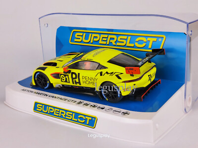 Scalextric H4446 Aston Martin GT3 Vantage - Penny Homes Racing