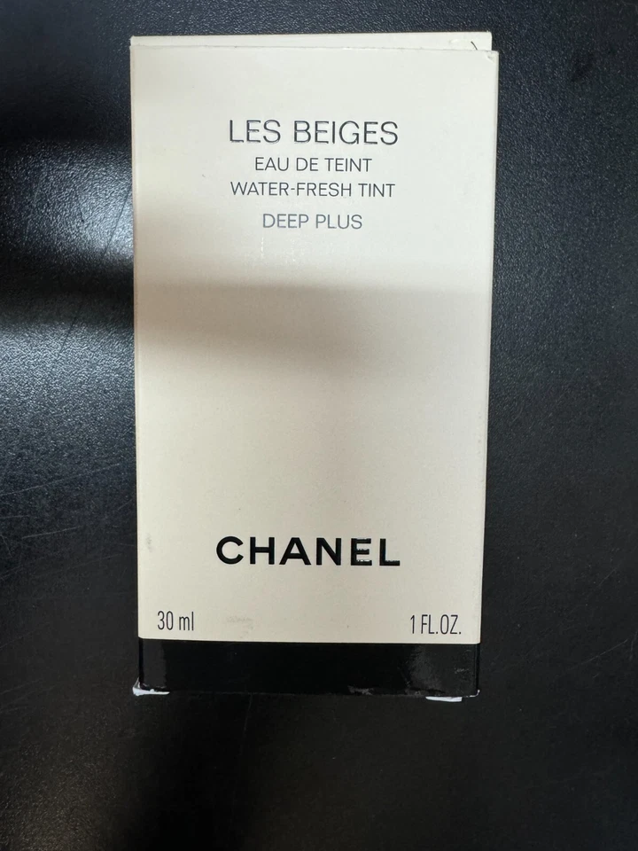CHANEL LES BEIGES  WATER-FRESH TINT  30 mL / 1 oz Different Tints - Image 4 of 4