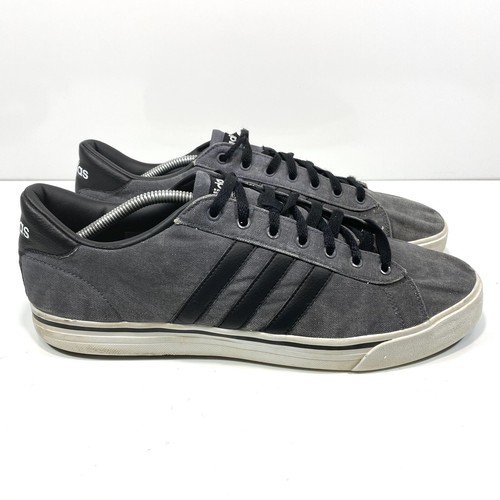 nike essential 2 trainers