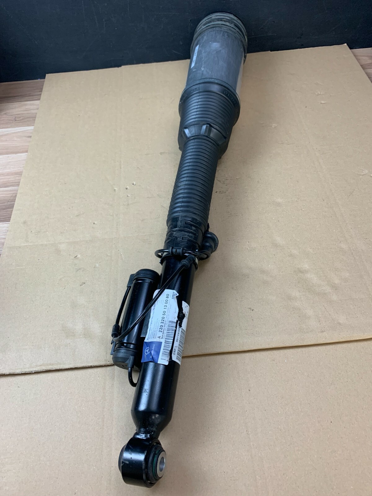 Mercedes-Benz S-CLASS New Shock Absorber Air Strut Rear Left 
