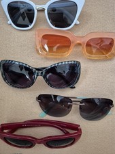 Resellers Lot Of 10 Branded  Unbranded Women's Fashion Sunglasses 1, T3