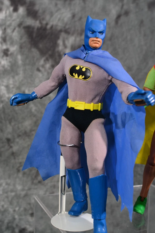 Mego 1978 Vintage Magnetic Batman & Robin 12" Poseable action figures CLEAN - Image 2 of 4