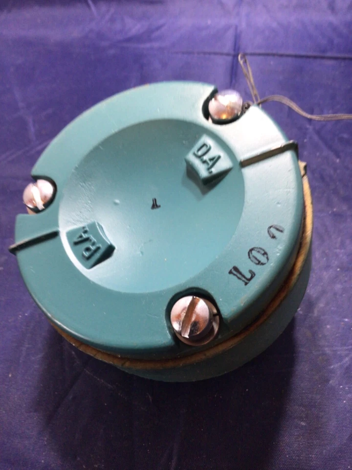 Posicionador de válvula piloto Honeywell 30686037-501 Foto 3 de 3