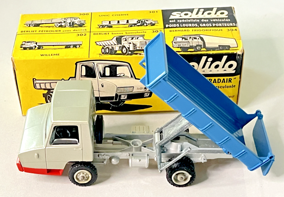 Solido Berliet Stradair 1/43 – Camion Benne Avec Hayon Mobile – Réf. 306 – Neuf