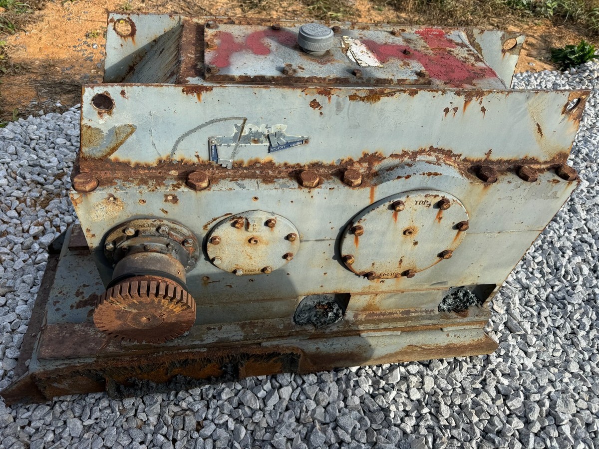 USED FALK ENCLOSED GEAR DRIVE SPEED REDUCER 18.83 RATIO USED FALK ENCLOSED GEAR DRIVE SPEED REDUCER 18.83 RATIO