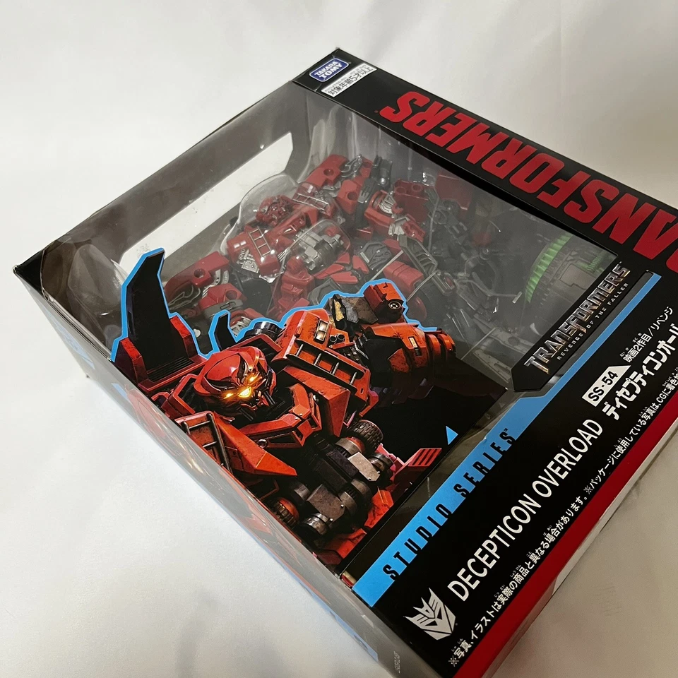 Transformers Toys Studio SS-66 Overload Leader Class Devastator Constructicon - Image 4 of 4