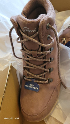 BNWB SKECHERS SYNERGY WATERPROOF BOOTS PINK NEVER WORN *REDUCED