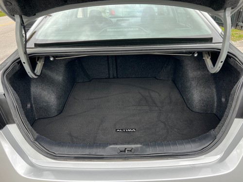 2022 Nissan Altima - Picture 16 of 26