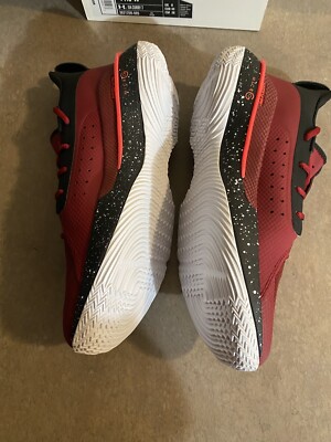 underrated tour curry ua