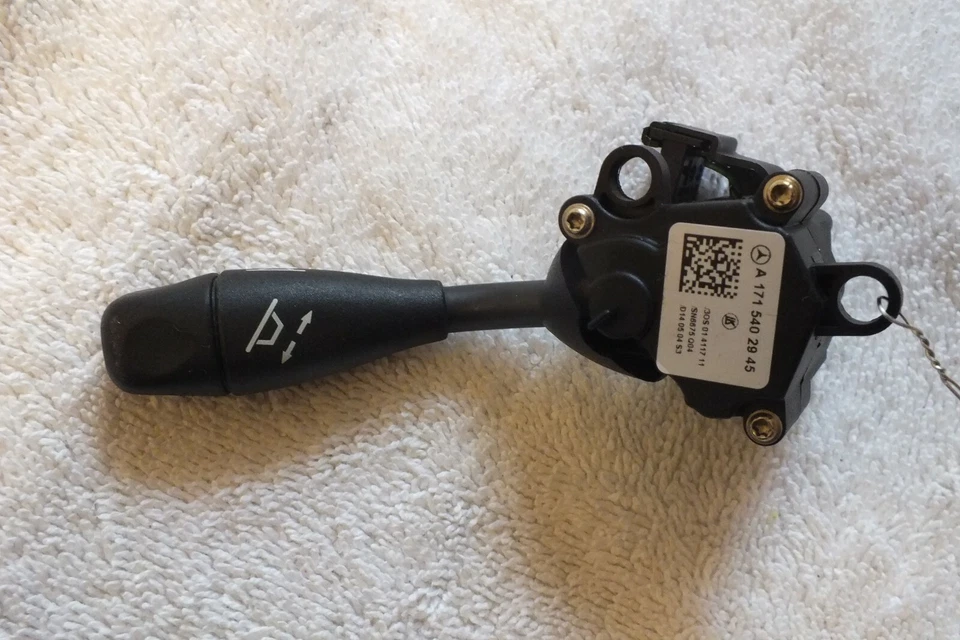 05 06 07 08 09 Mercedes E320 Steering Column Tilt Switch A1715402945 OEM 3577W - Image 2 of 4