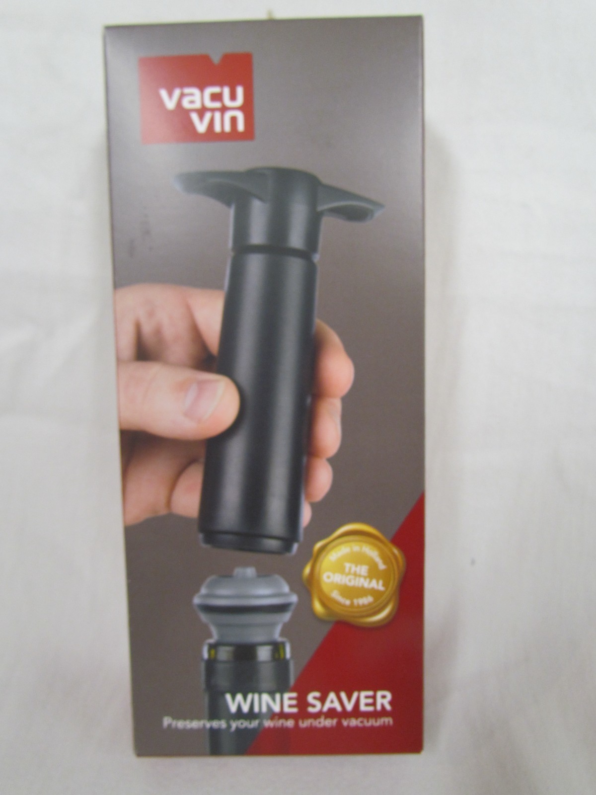 NEW Vacu Vin Wine Saver Pump Black with Vacuum Wine Stopper Keep Your Wine Fresh