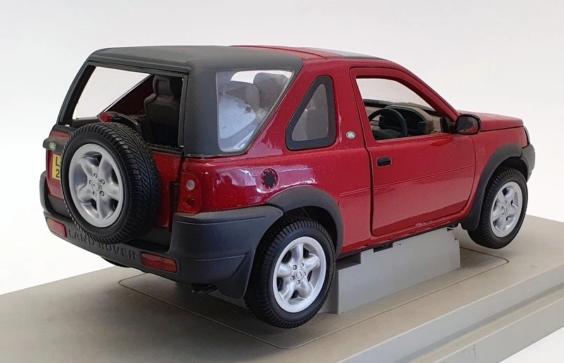 Модель автомобиля Ertl масштаб 1:18 7885 — Land Rover Freelander — темно-красный - Изображение 2 из 4