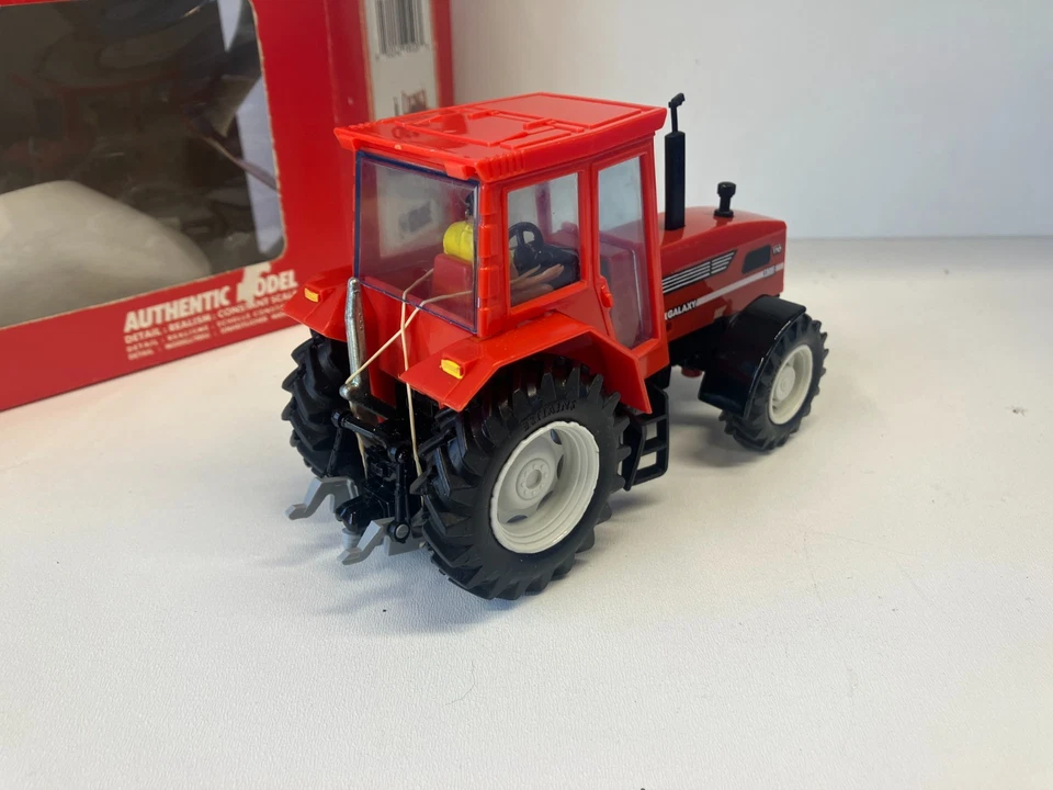 Scarce Britains 9503 SAME 170 turbo with red cab roof,  1/32 scale - Image 3 of 4