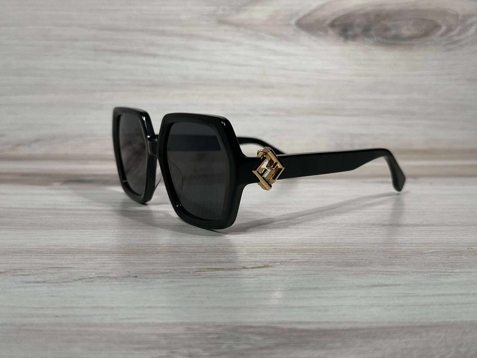 Fendi FF Diamonds FE40139 Square Black & Gold Sunglasses - Ships Now! - Image 3 of 4