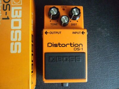 【1982年製　箱付き美品】ボス　Distortion DS-1ヴィンテージ 1982年製 箱付き美品】ボス Distortion DS-1ヴィンテージ