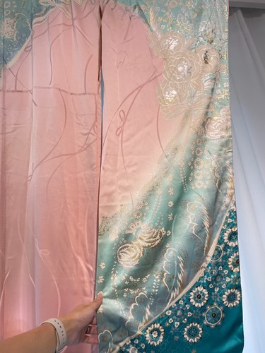 Vintage Kimono Japanese | Pink and blue Furisode | 100% Silk | D&E EMANUEL - Picture 8 of 9