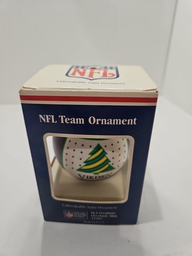 Vintage Minnesota Vikings NFL Team Unbreakable Satin Ornament Christmas Ball
