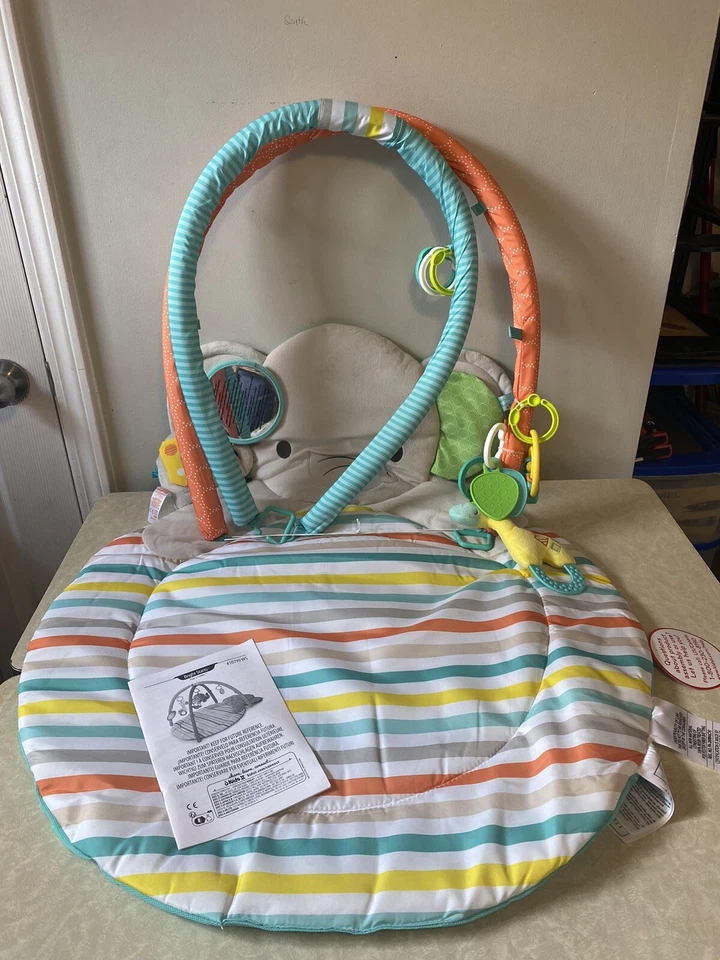 Alfombra de juego de actividad Bright Starts Hug-n-Cuddle 3 formas de jugar 6 juguetes nueva-caja abierta Foto 3 de 4