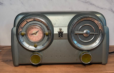 Crosley CR52 Collector's Edition AM/FM Radio & Clock w/ Cassette 2000 Works!