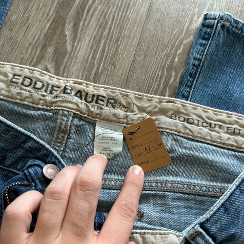 Eddie Bauer Mens Denim Jeans - Size 42x36 Bootcut Fit Baggy Y2K - Picture 2 of 6