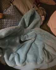 Nike Sportswear Women's Faux Fur Sherpa Full Zip Jacket Rare